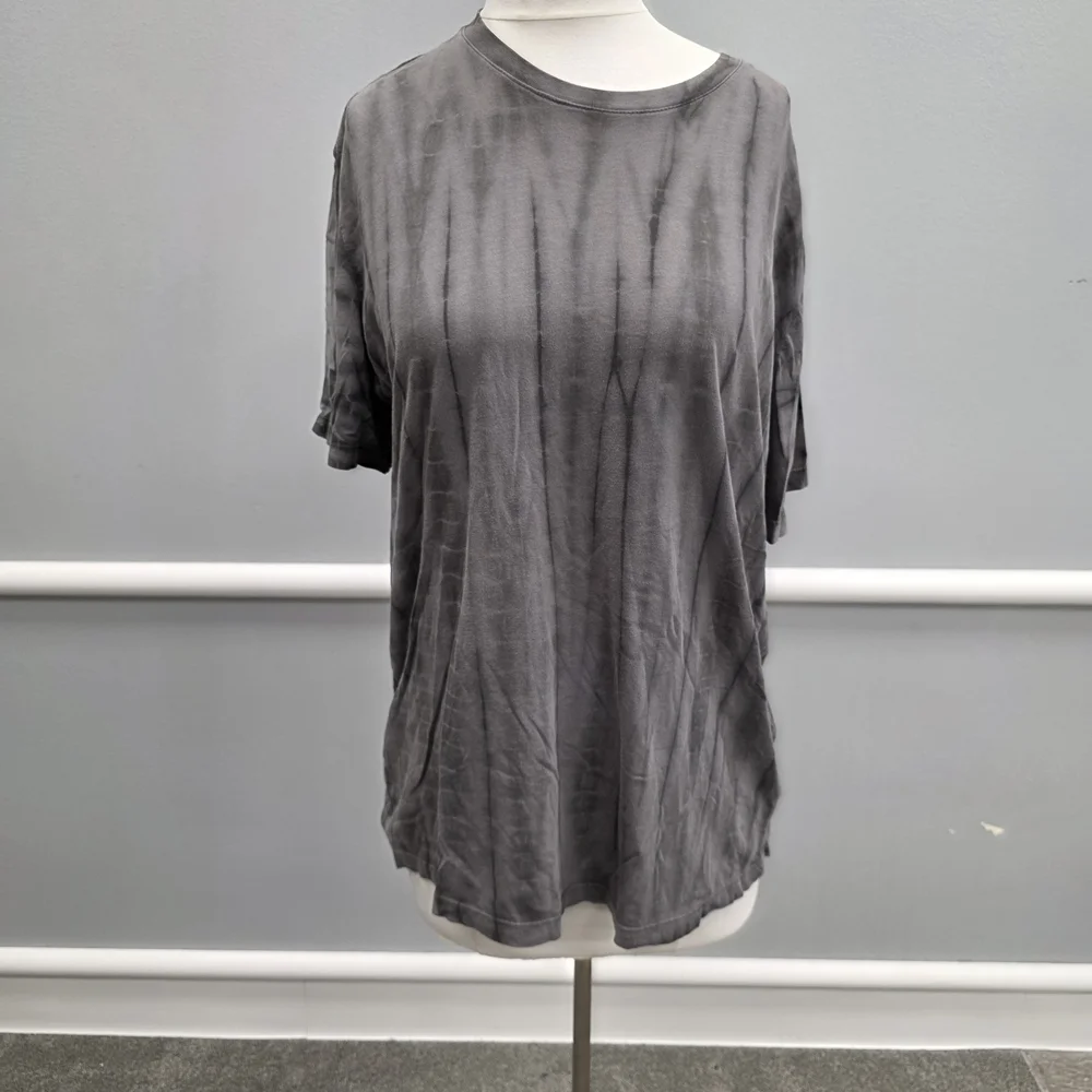 Men's Gray Tie-Dye Short Sleeve Tee - Picture 2 of 9